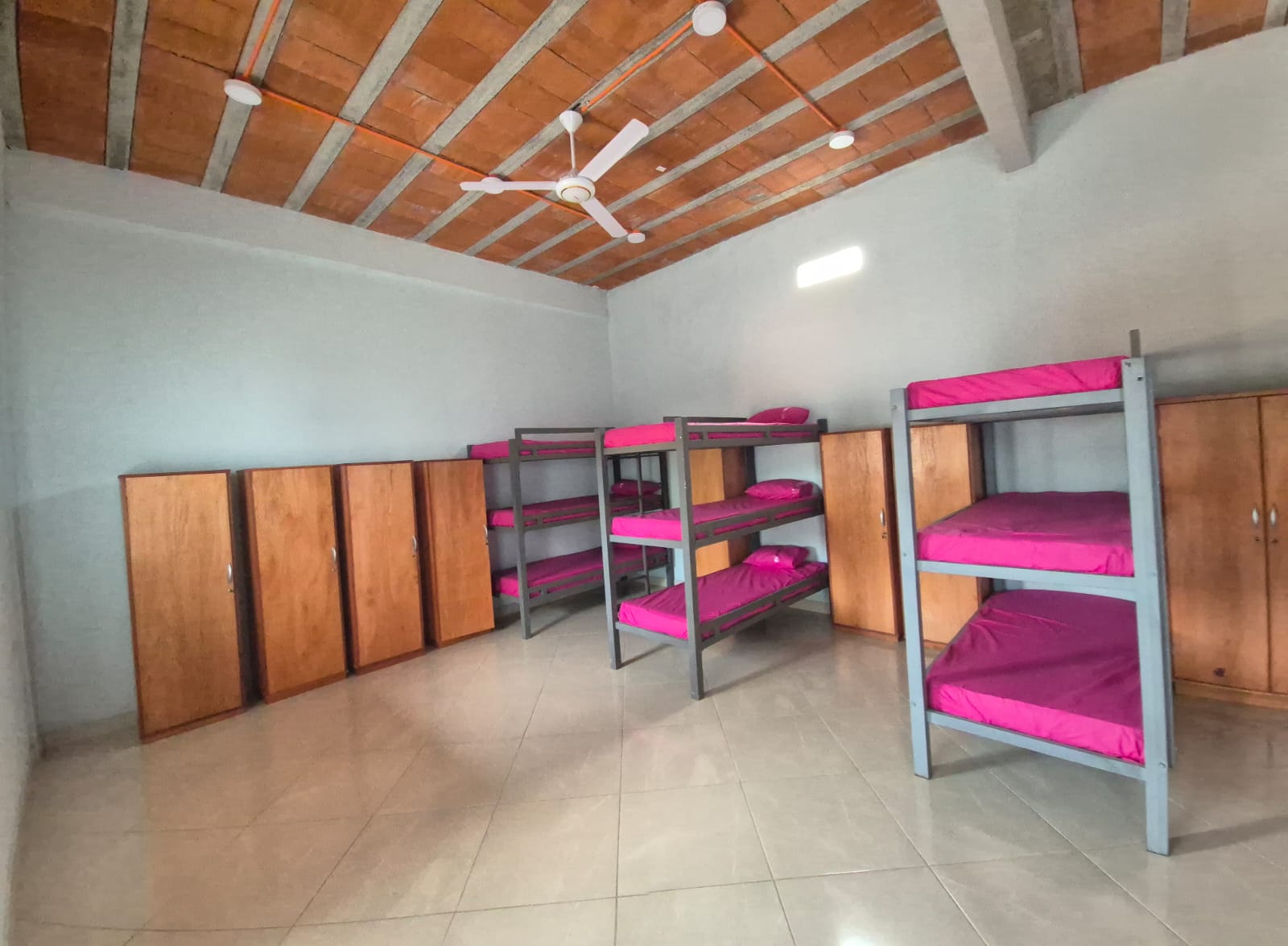 Dormitorios del internado en Capiatá